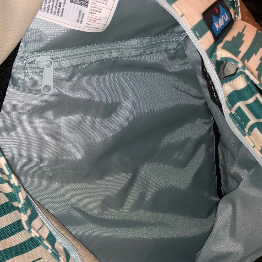 KAVU ROPE CROSSBODY BAG in SKYLINE IKAT NWT - Picture 6 of 12